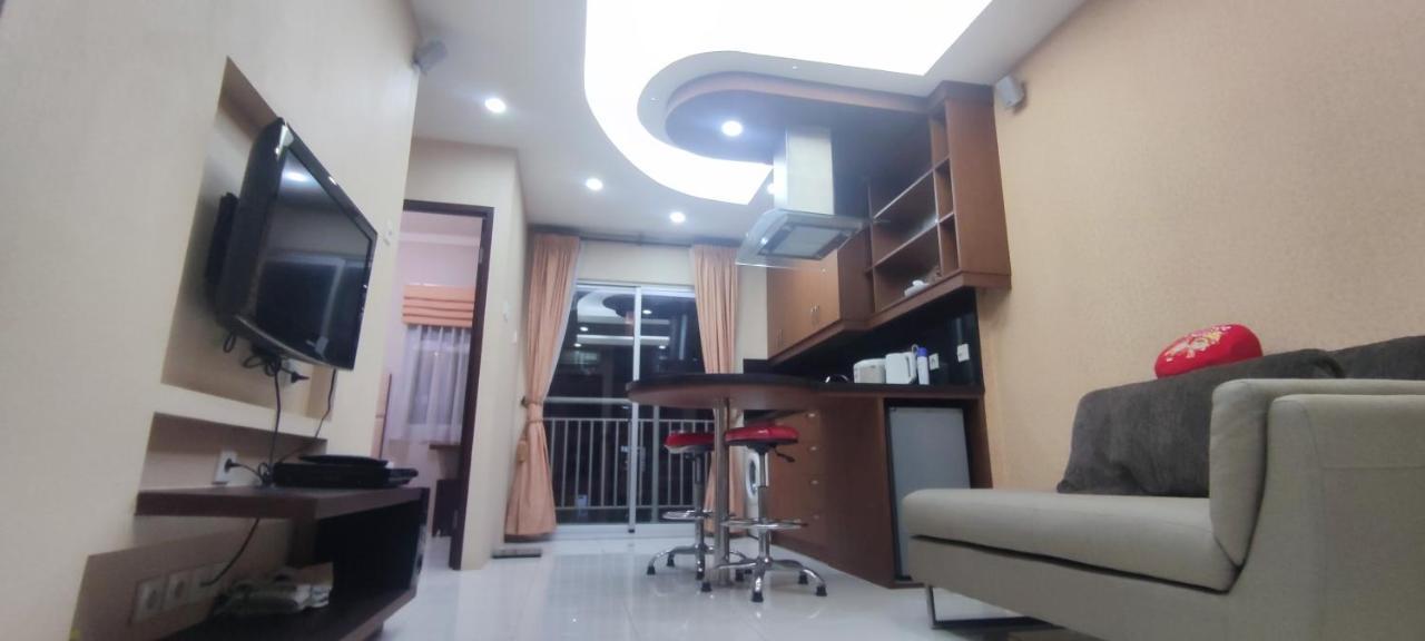 Apartment Classy! 2br Medit2 & Gm West Jakarta