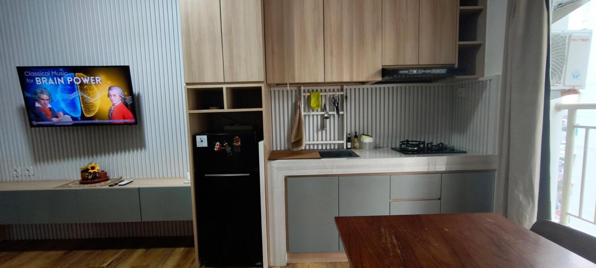 Apartment Classy! 2br Medit2 & Gm West Jakarta